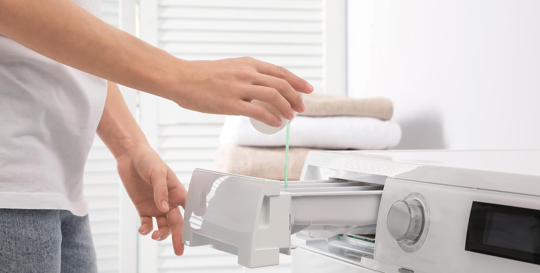 Liquid Detergent Hacks: Tips and Tricks for a Stellar Laundry Experience